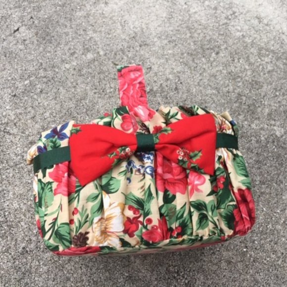 Handmade Christmas Fabric Gift Basket 9" - Picture 4 of 8